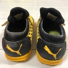 サッカー　PUMA トレーニングシューズ　17cm　子ども用　キッズの画像