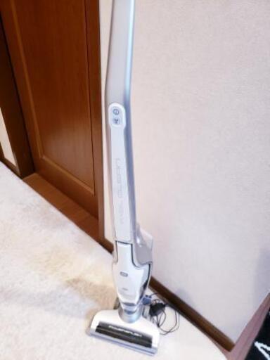 (取引決定)AQUAスティックコードレス掃除機
