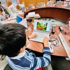 小中学生を対象に無料プログラミング教室を開催中の画像
