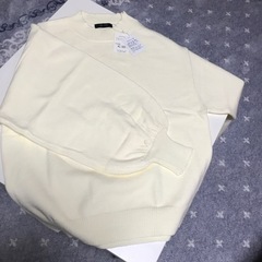 新品tiptopニット　素肌で着ても柔らかいオフホワイト