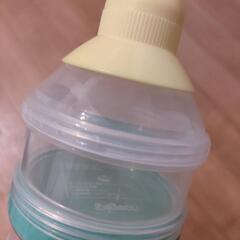 【０円】ミルカー🌟ピジョン🌟粉ミルクケースの画像