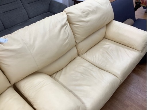 2人掛けソファー売ります！