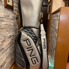 pingのキャディーバッグです。