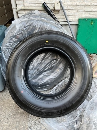 ブリヂストン・エコピア195/80R15  107/105N LT4本