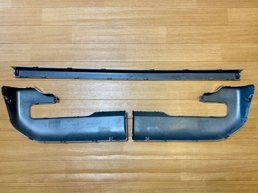 値下げしました！ハスラー新品リアバンパーガーニッシュセット