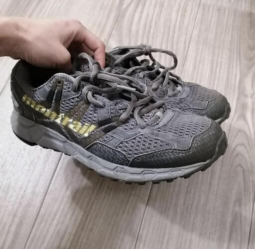 状態良 montrail 靴 登山 トレッキング コロンビア トレラン