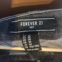 フォーエバー21 ブラックデニム　サイズ30の画像