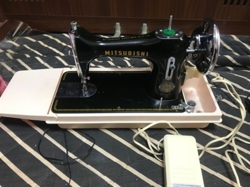 決まりました)三菱ミシン　アンティークミシン改造　足踏み電動つき(動作確認済)