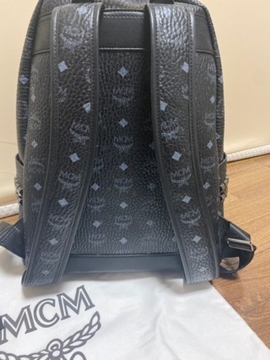 MCM バックパック　ブラックMサイズ