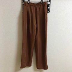 定価半額以下  新品 ボトムス パンツの画像