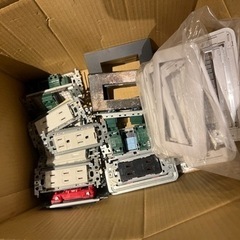 コンセント、コンセントカバー　DIY金具