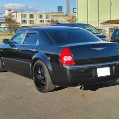 クライスラー300C☆3.5L☆V6☆カスタム車両の画像