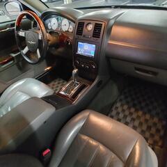 クライスラー300C☆3.5L☆V6☆カスタム車両の画像