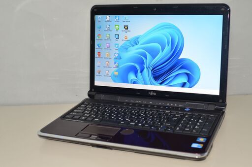 中古ノートパソコン 最新Windows11 office HDD1TB 富士通 LIFEBOOK AH700/5B i5-560M メモリ4GB 15.6インチ DVDマルチ USB3.0 カメラ内蔵