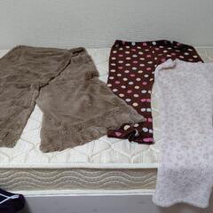 パジャマ、夏用タオルケット、敷パット、枕etcの画像
