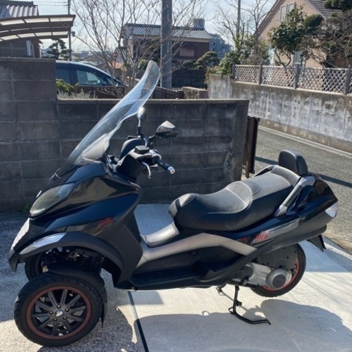 なかなか出ません！普通車免許で乗れます！ピアジオMP3  エンジンはかかりますが要修理