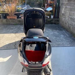 なかなか出ません！普通車免許で乗れます！ピアジオMP3  エンジンはかかりますが要修理の画像
