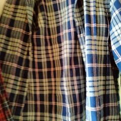 長袖シャツ　2枚セットの画像