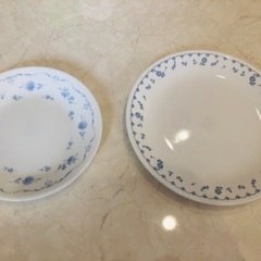 お皿セットの画像