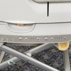 Comai  電動ハイローチェアの画像