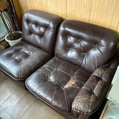 ソファー　差し上げます！