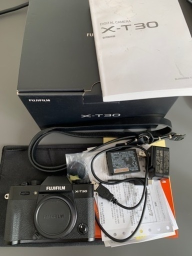 Fujifilm X-T30 ボディ　黒レザーストラップおまけ