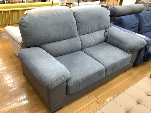 ニトリ　2人掛けソファー　布