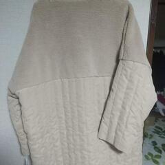 ボア切り替えフェザーキルティングコートの画像