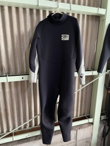 Glare ウェットスーツ　グレア