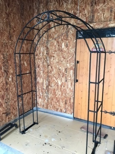 オリジナルローズアーチ！つるバラなどに