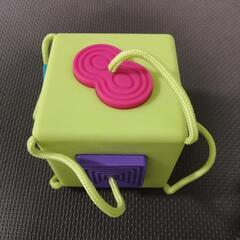 知育玩具　型はめパズル