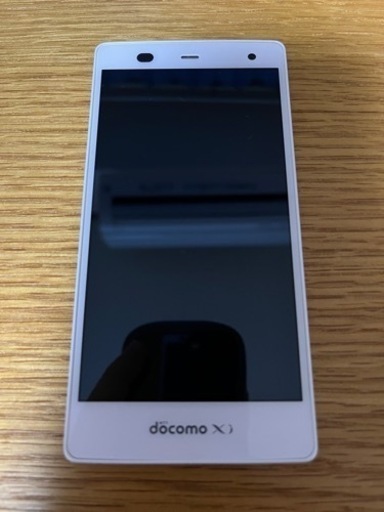 【取引相手決定済】docomo ARROWS NX F-01F ホワイト