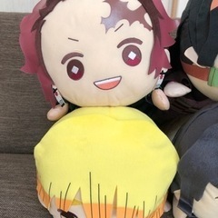 新品タグ付き 鬼滅の刃 めちゃでかぽふっとくつろぎぬいぐるみの画像