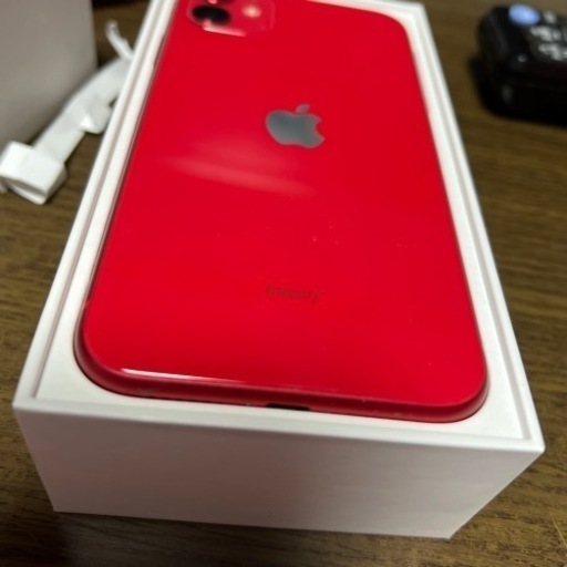 ?購入してカバーつけてたので?傷とかはないです?