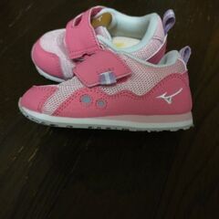 未使用　スニーカー　13センチ　MIZUNOの画像