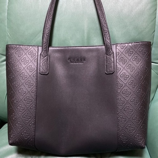 GUESSトートバッグ