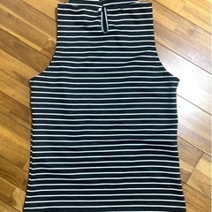 【値下げ大処分セール！】【美品】ボーダー ハイネックタンクトップの画像