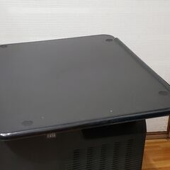 ブラウン管テレビの上に置いて平らにできる棚