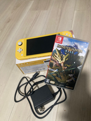 最終値下げ　Switchライト　イエロー　美品