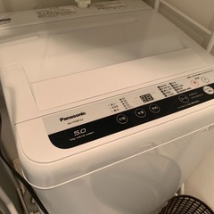 洗濯機&こたつ机の画像