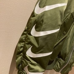 ナイキ スウッシュロゴ　MA-1 ブルゾンの画像