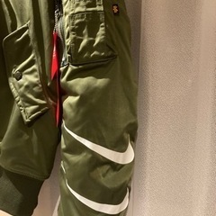 ナイキ スウッシュロゴ　MA-1 ブルゾンの画像