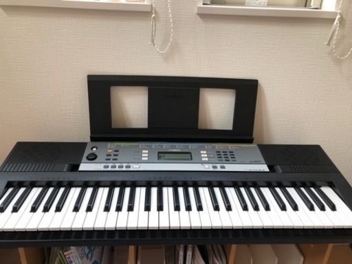 ヤマハ　キーボード　PSR-E244