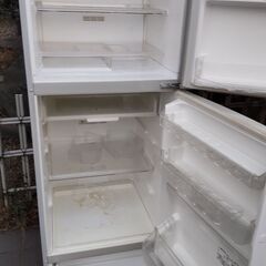 ￥3000差し上げます！冷蔵庫…。いかがでしょうか(^^;の画像