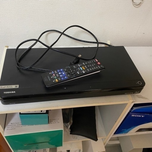 東芝 TOSHIBA DBR-W1009 [ブルーレイレコーダー REGZA（レグザ）ブルーレイ ダブルチューナー搭載 2番組同時録画モデル