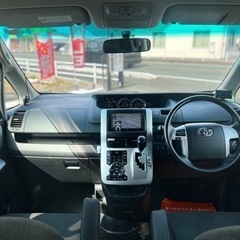 トヨタヴォクシー グレード：Ｖ　の画像