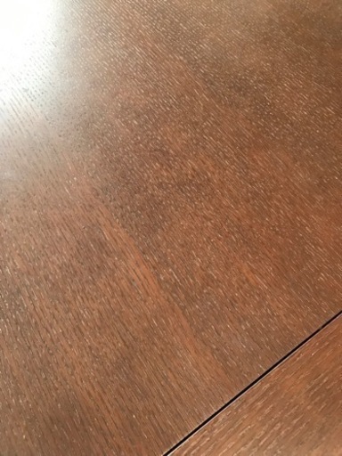 伸縮ダイニングテーブルと椅子4脚のセット¥100000→