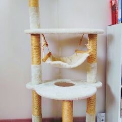ふかふかキャットタワー３段にキャリーバッグをお付けして!