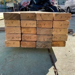 ☆完売商品 2×4材☆ 4.26m 20本セット！　(14フィート) 木材　材木　SPF材の画像