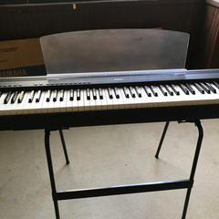 受け渡し予定　YAMAHA P-85